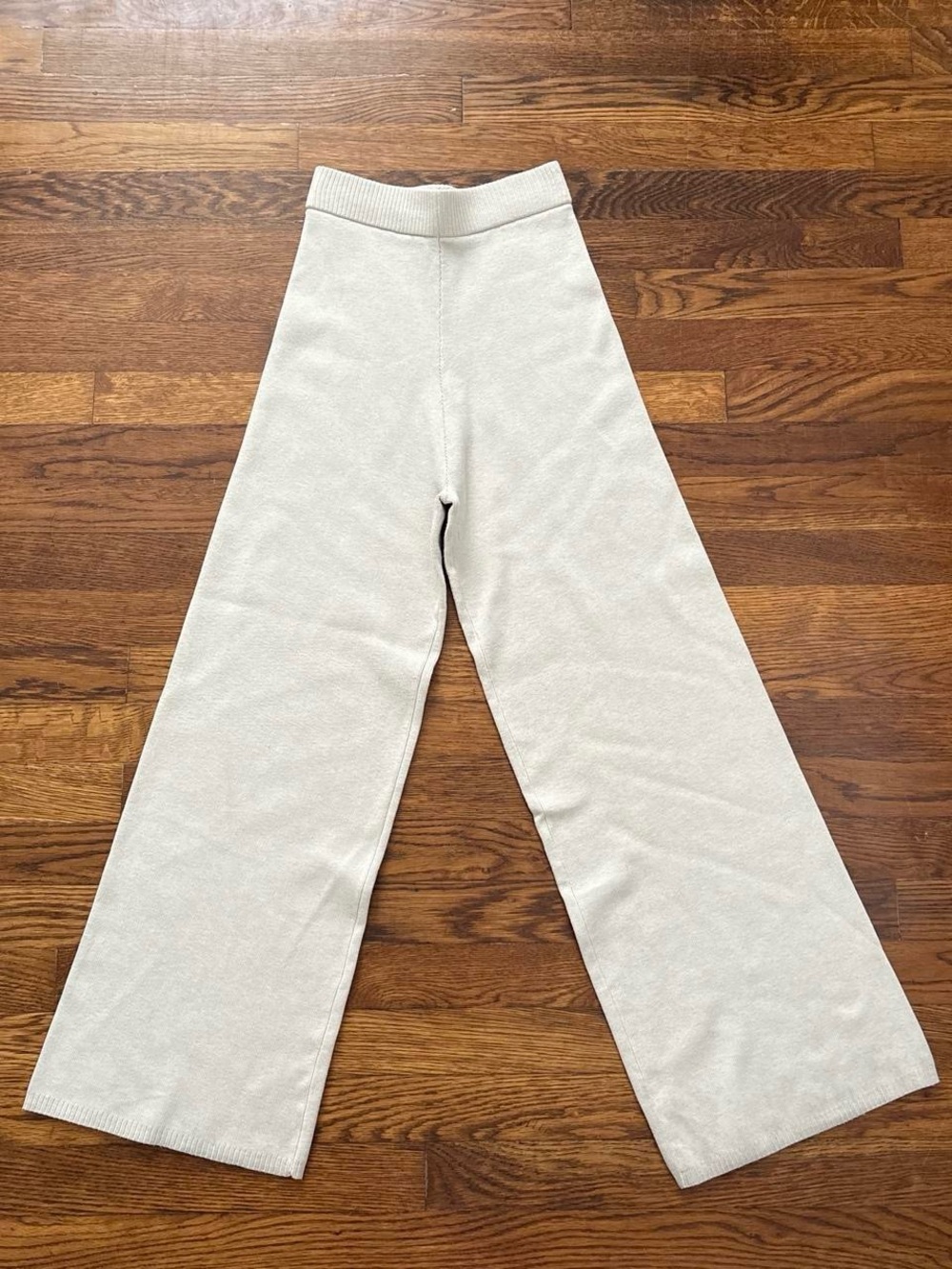 Sincerely Jules cream wide leg knit pants;  size small